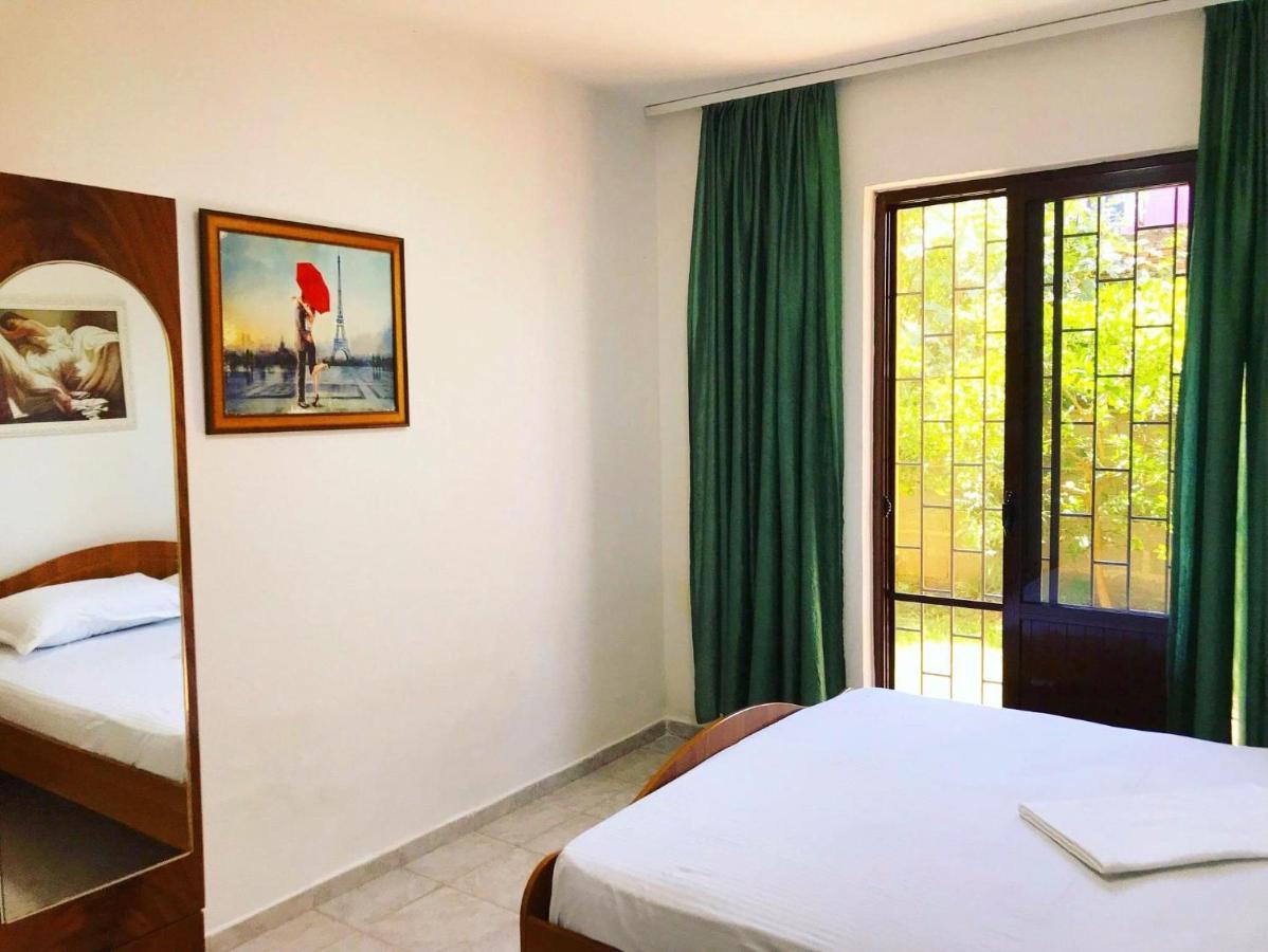 Vila Aliaj Luxury Apartment With 2 Rooms With Private Wonderful Terrace Durrës Exterior foto
