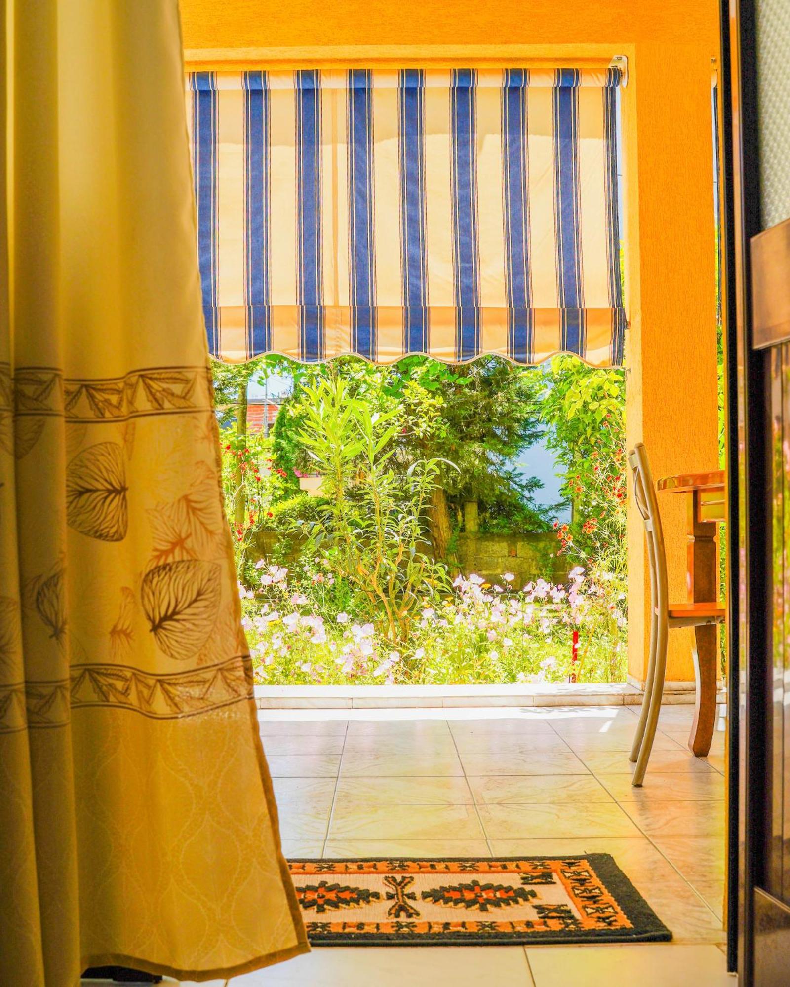 Vila Aliaj Luxury Apartment With 2 Rooms With Private Wonderful Terrace Durrës Exterior foto